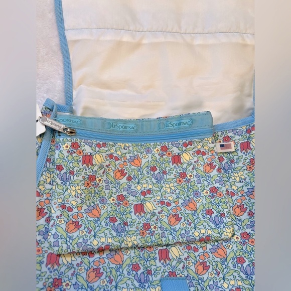 Vintage LeSportsac Blue Floral Nylon Crossbody Saddle Bag NWT USA - Picture 11 of 13